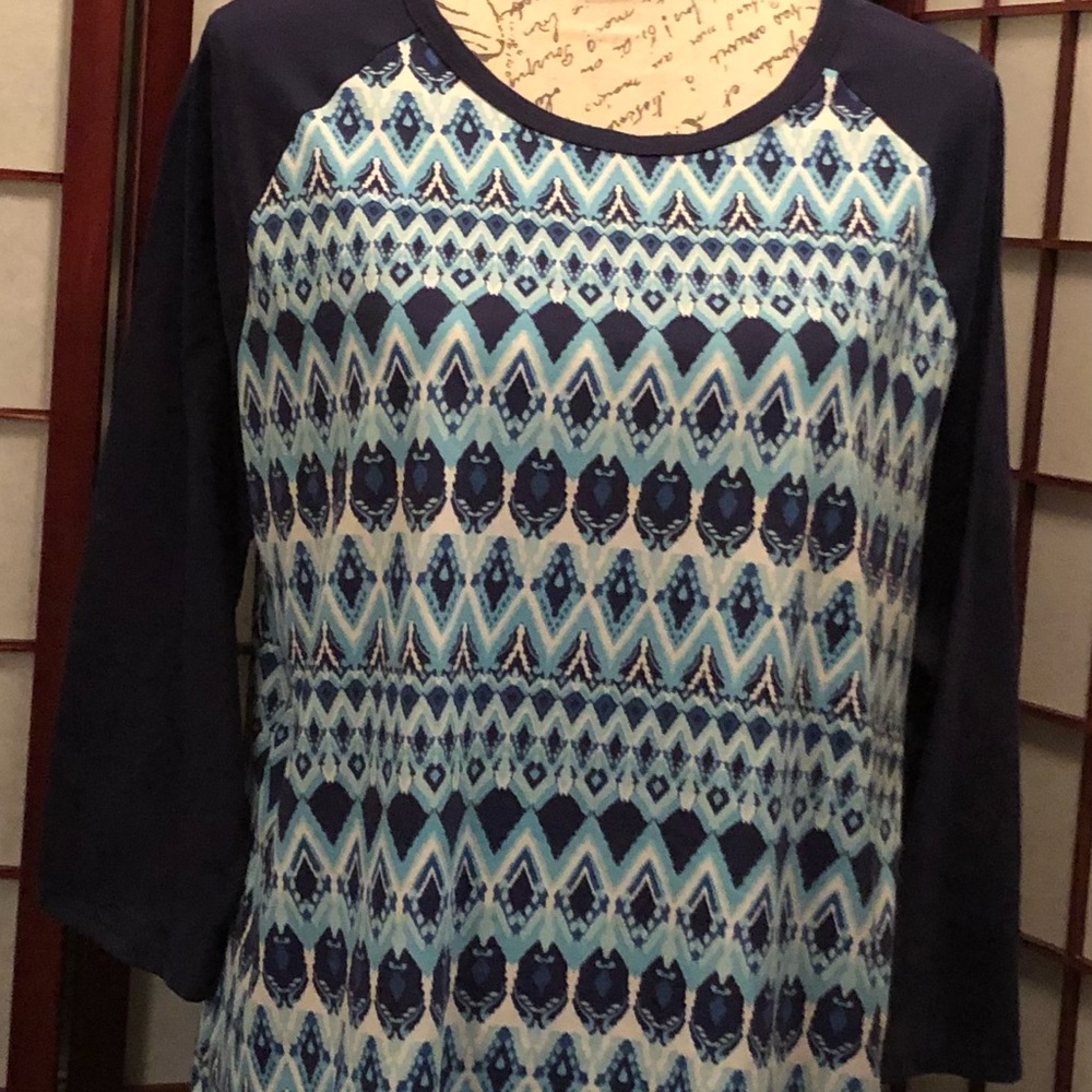 lula Roe Blue Top